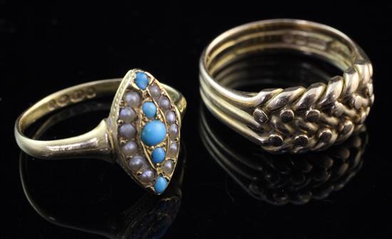 Two late Victorian 18ct gold rings, sizes K & M.
